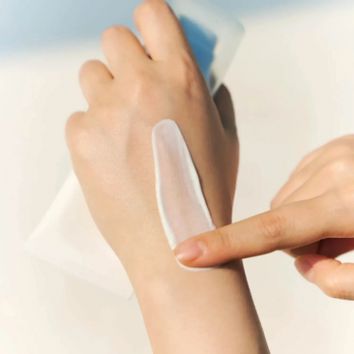 Skin 1004 Madagascar Centella Hyalu-Cica Water-Fit Sun Serum 50ml Сонцезахисна сироватка