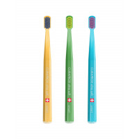 CURAPROX smart ultra soft 5-12 Years Набір з 3-х зубних щіток середньої жорткості для дітей (жовта, зелена, блакитна)