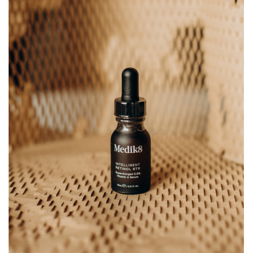 Medik8 Intelligent Retinol 6TR  15ml Нічна сироватка з ретинолом 0,6%