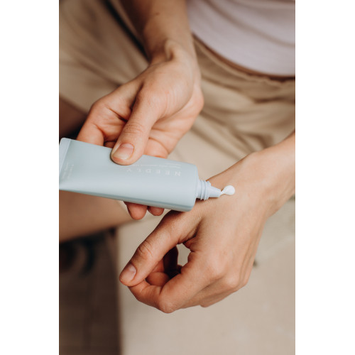 Needly Vegan Mild Moisture Sun SPF 50+ PA++++ 50мл  Зволожуючий сонцезахисний крем з рослинним скваланом
