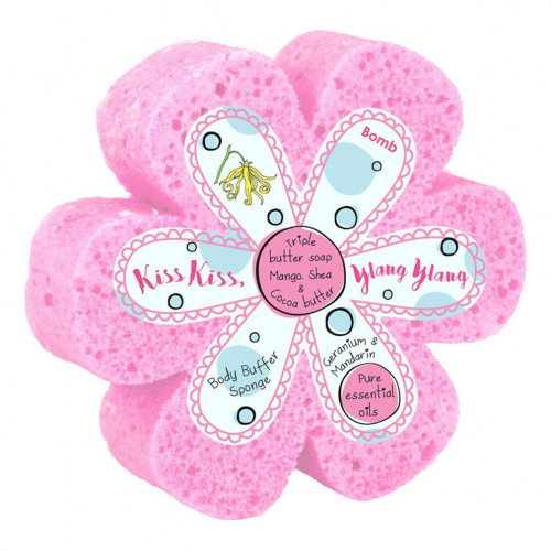 Bomb Cosmetics Губка з милом Kiss Kiss, Ylang Ylang Body Buffer Shower Sponge Bomb Cosmetics Губка з милом Kiss Kiss, Ylang Ylang Body Buffer Shower Sponge