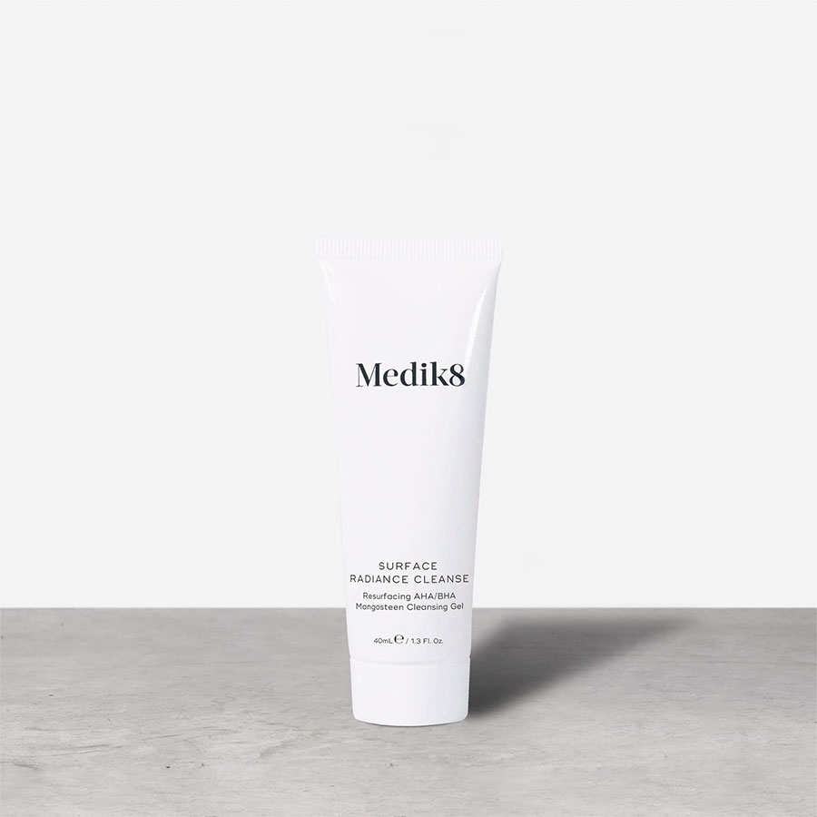Medik8 Travel Size Surface Radiance Cleanse 40ml Очищуючий гель з АНА-кислотами і екстрактом мангостана